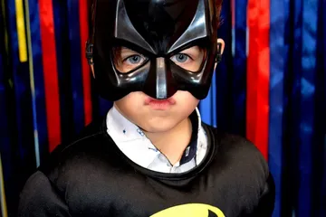 Щастливи деца на тематичен рожден ден Спайдърмен