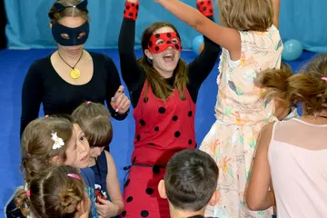 Калинката и Черният котарак парти София Елмо