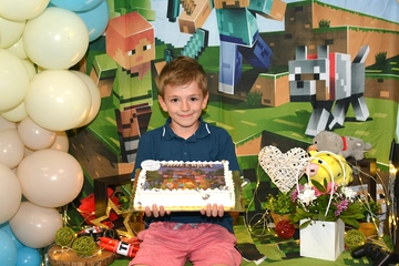 Игри и мисии на Майнкрафт парти