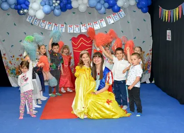 Фолиева дискотека Принцеси парти Елмо