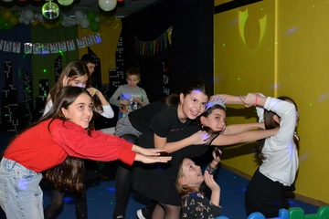 Дискотека рожден ден София - Детски парти клуб Елмо