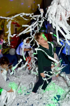 Фолиева дискотека и парти ефекти за деца