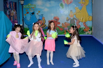 Деца на KPOP Demon Hunters тематично парти